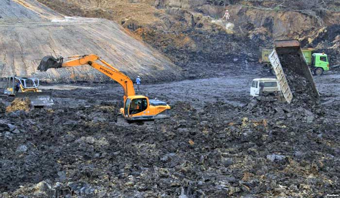 Perusahaan Tambang Batubara Teken Amandemen Kontrak Kerja